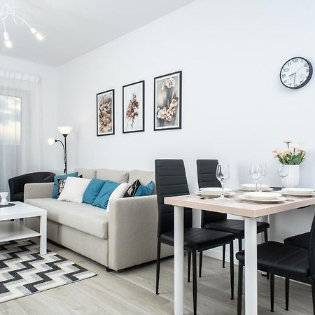 Apartament Sea Holiday Kolobrzeg Ngoại thất bức ảnh